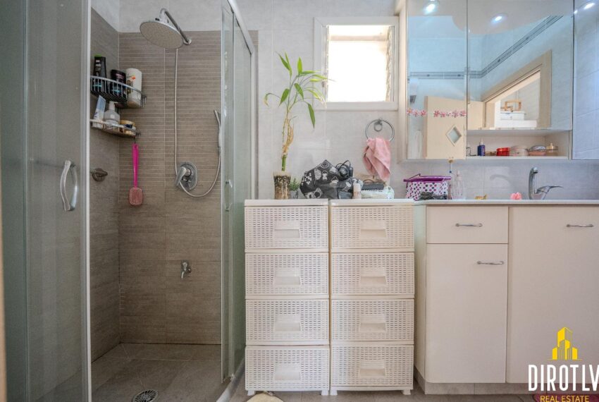 WhatsApp Image 2025-08-12 at 17.43.32 (1)