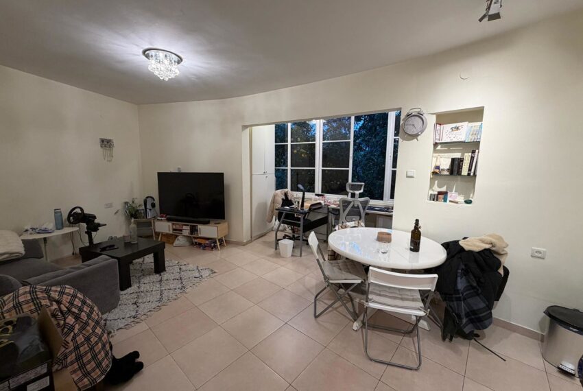 0c77e1f5-b67d-4fa8-b81a-0b4ba5284c0e