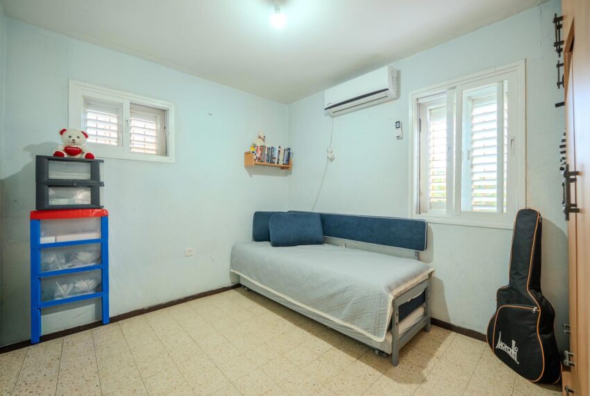 6de86770-ecb7-410c-bcb6-cd8c30a7be9d