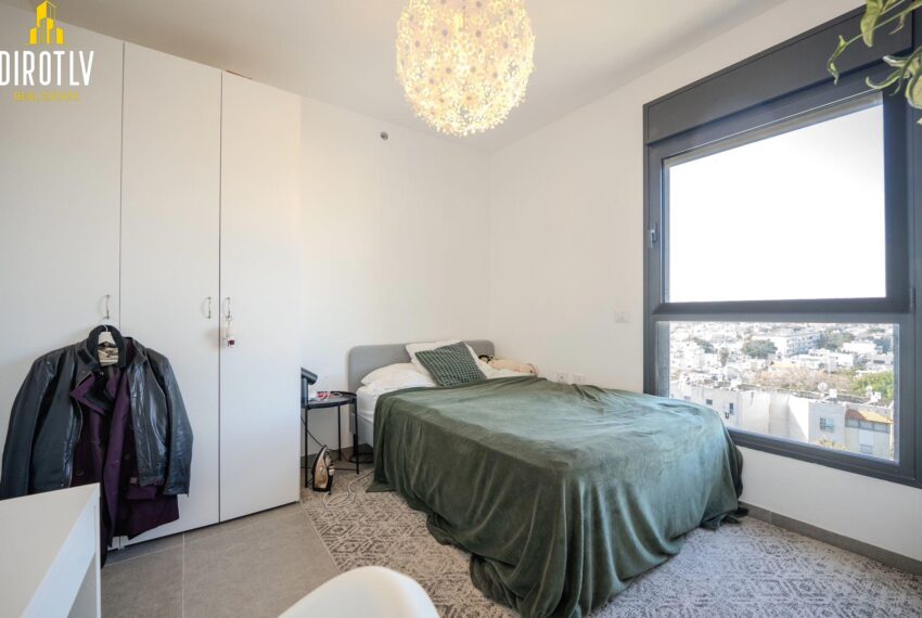 f54e97cf-6bd5-42ed-b567-ea4c2e578001