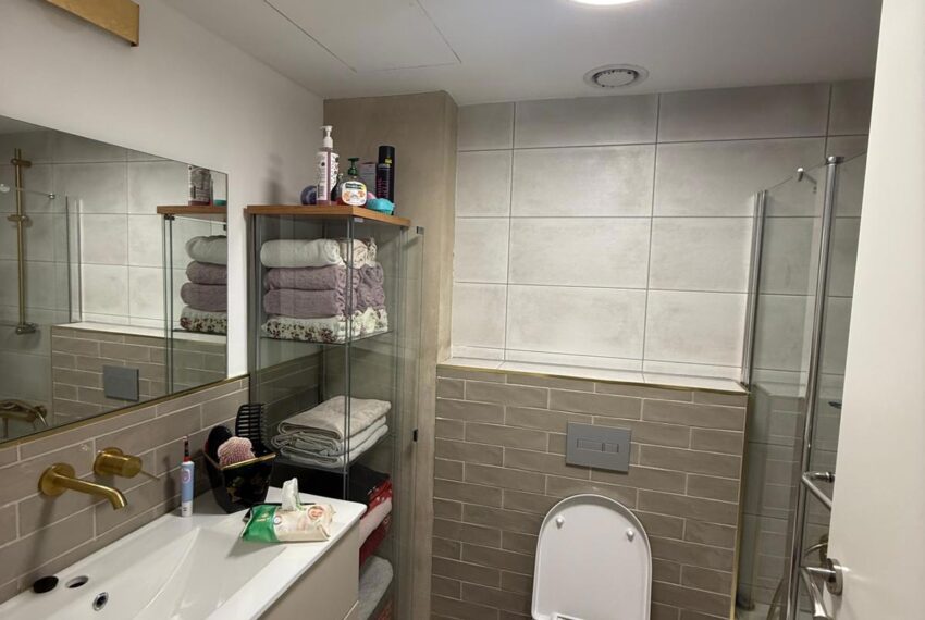 16cc4c33-e497-4080-b5f6-a4b2b7d9a959