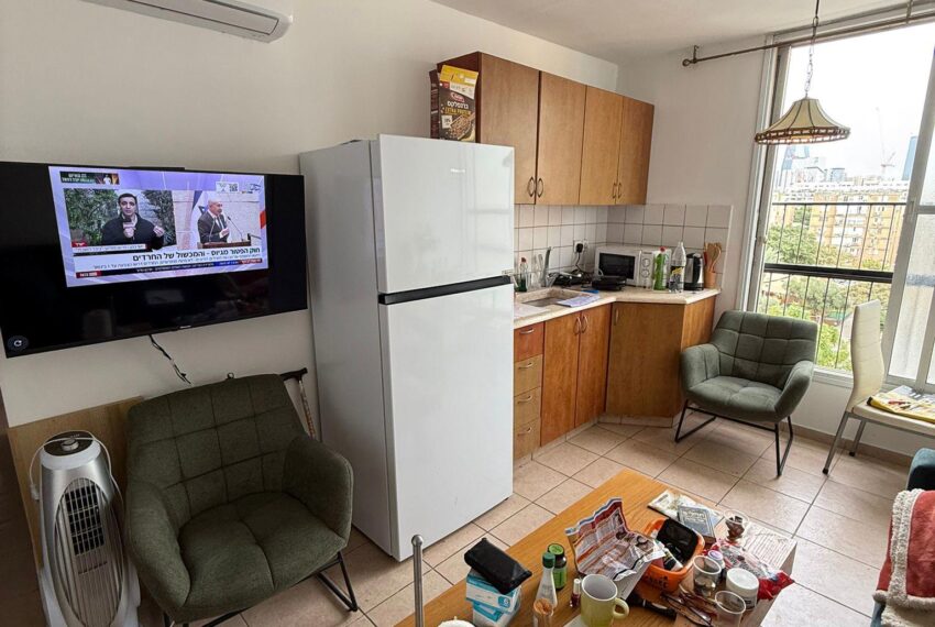 21d803d4-9adc-4cc1-8546-14375c950398