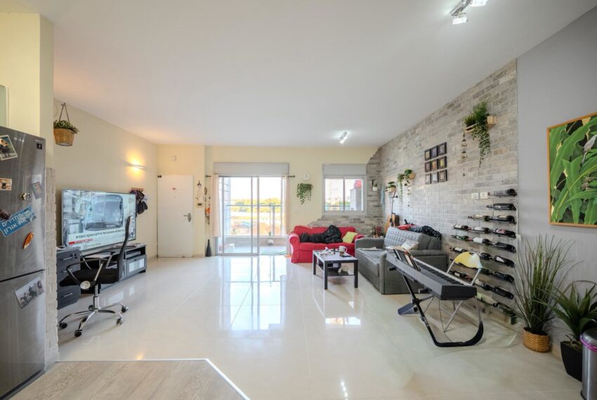 3a3e4a93-9578-4218-8ac9-d99135020e44