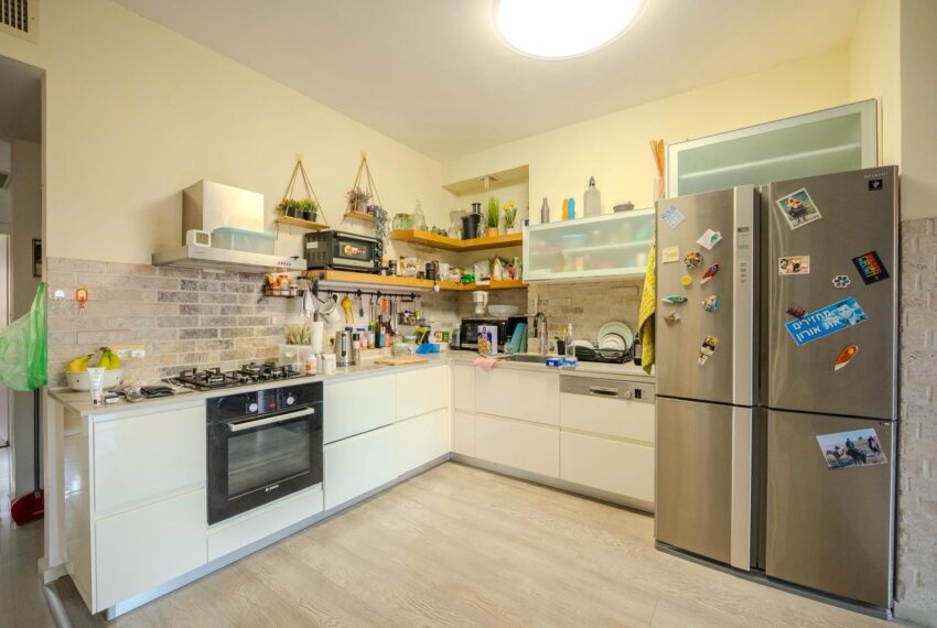 3d40b235-1bd4-4724-93dd-1c3773b6ef10