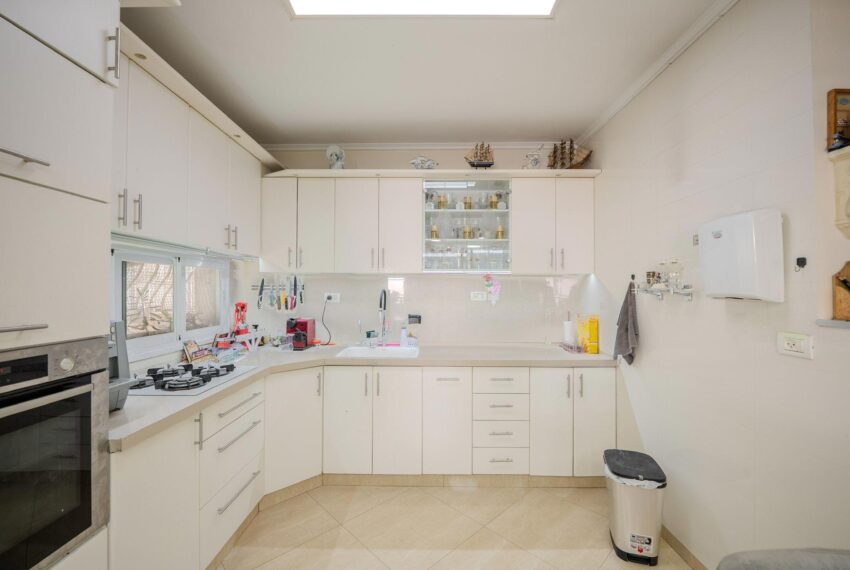 4b13e840-1c24-4608-8dd1-05943b74238d - Copy