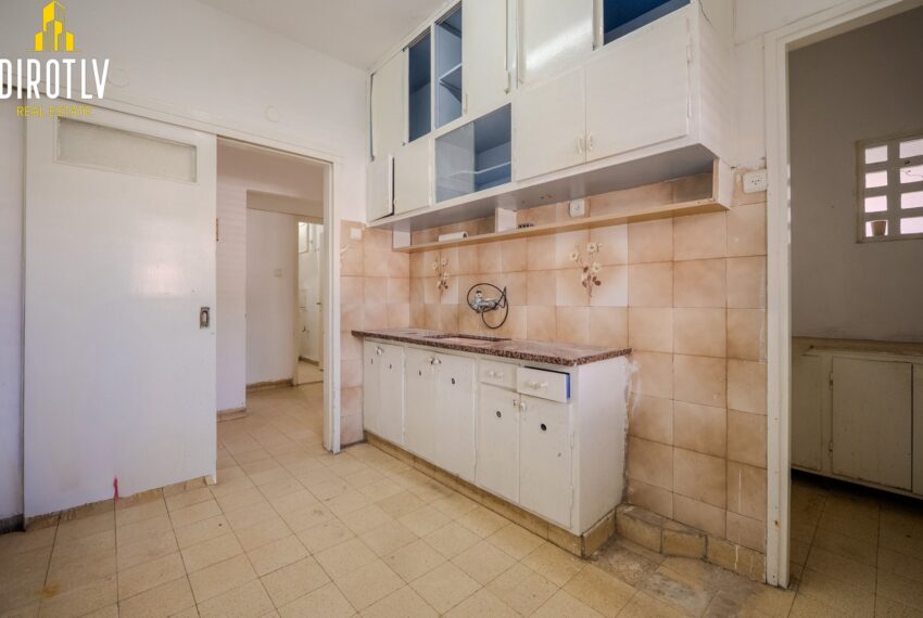 56f38ae2-2fe7-4e43-b621-5f7c17cc3573