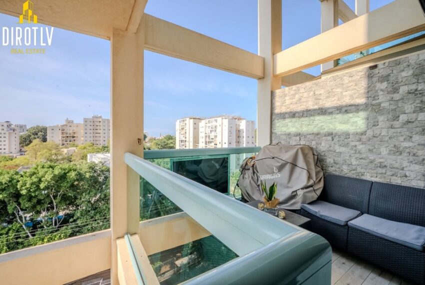 581311565_1927705307785990_5278591460948392435_n