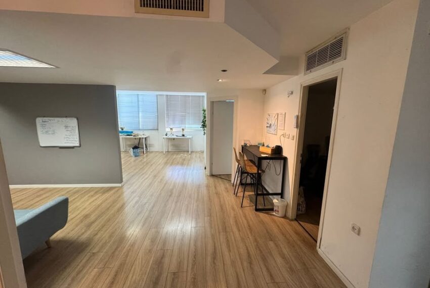 582429340_1241788937777244_2016534095204564712_n