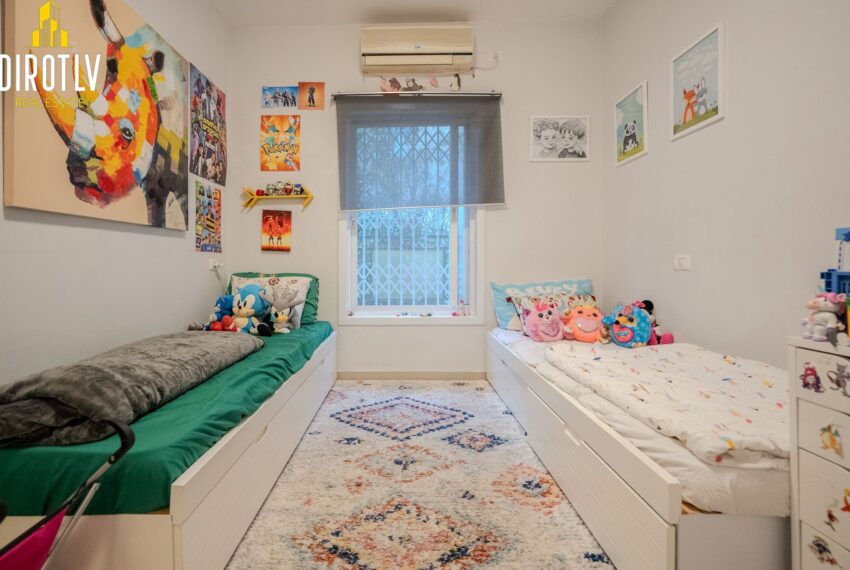 5e0421fd-1381-47b4-bf87-e1728888ba59