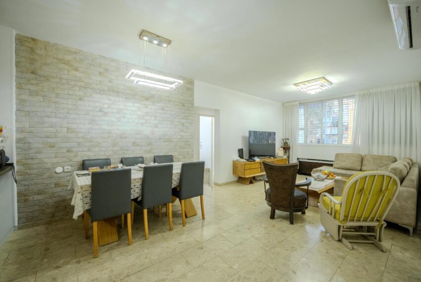 73ed71b2-95ee-41cd-aafb-93f4c897f0cc