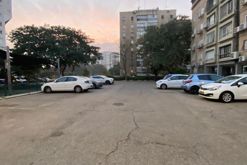 8ee7d63c-bc53-4d62-873b-8b2f44ea6179