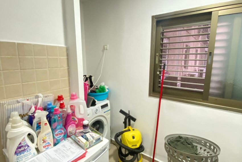 abd7c367-cf11-4f45-ac77-49ddcf9972d6