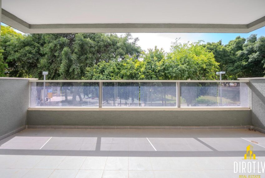 737ebd08-af33-4258-9850-d6935d338ba2