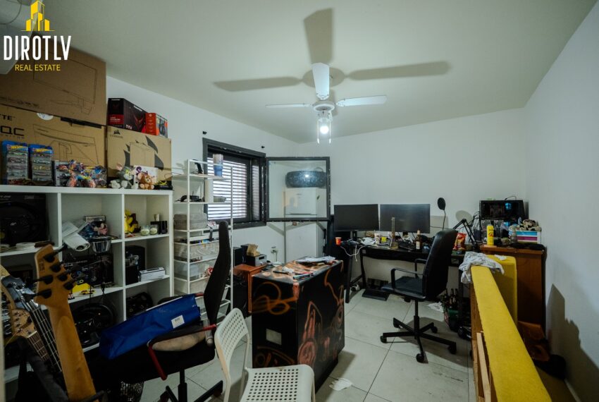 WhatsApp Image 2026-04-13 at 13.49.21