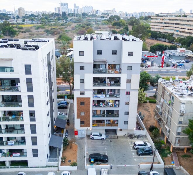 להשכרה בבלעדיות דירת 4 חדרים מרווחת ושקטה בשכונת קריית שלום | רחוב משגב עם 12, תל אביב