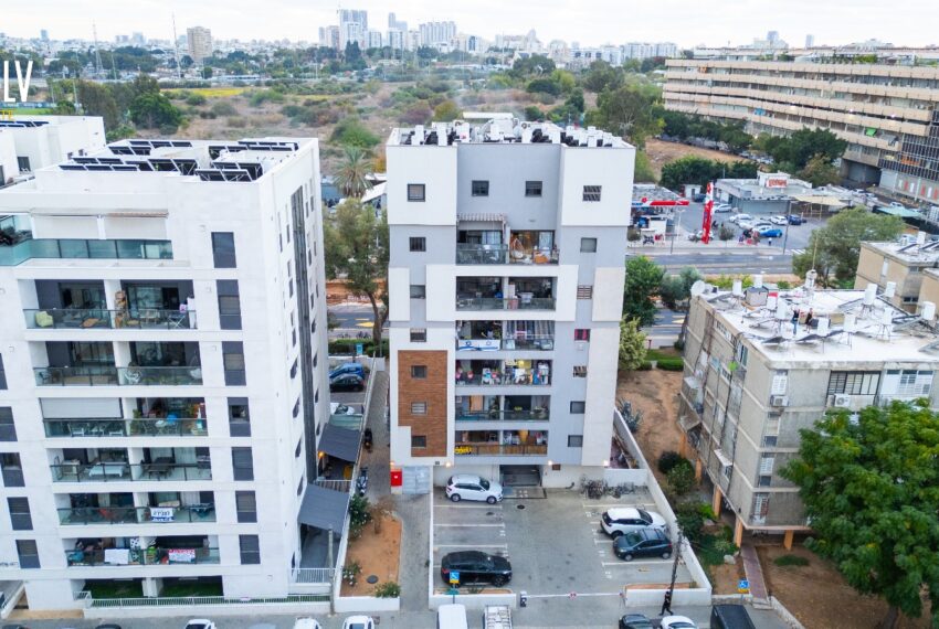 להשכרה בבלעדיות דירת 4 חדרים מרווחת ושקטה בשכונת קריית שלום | רחוב משגב עם 12, תל אביב